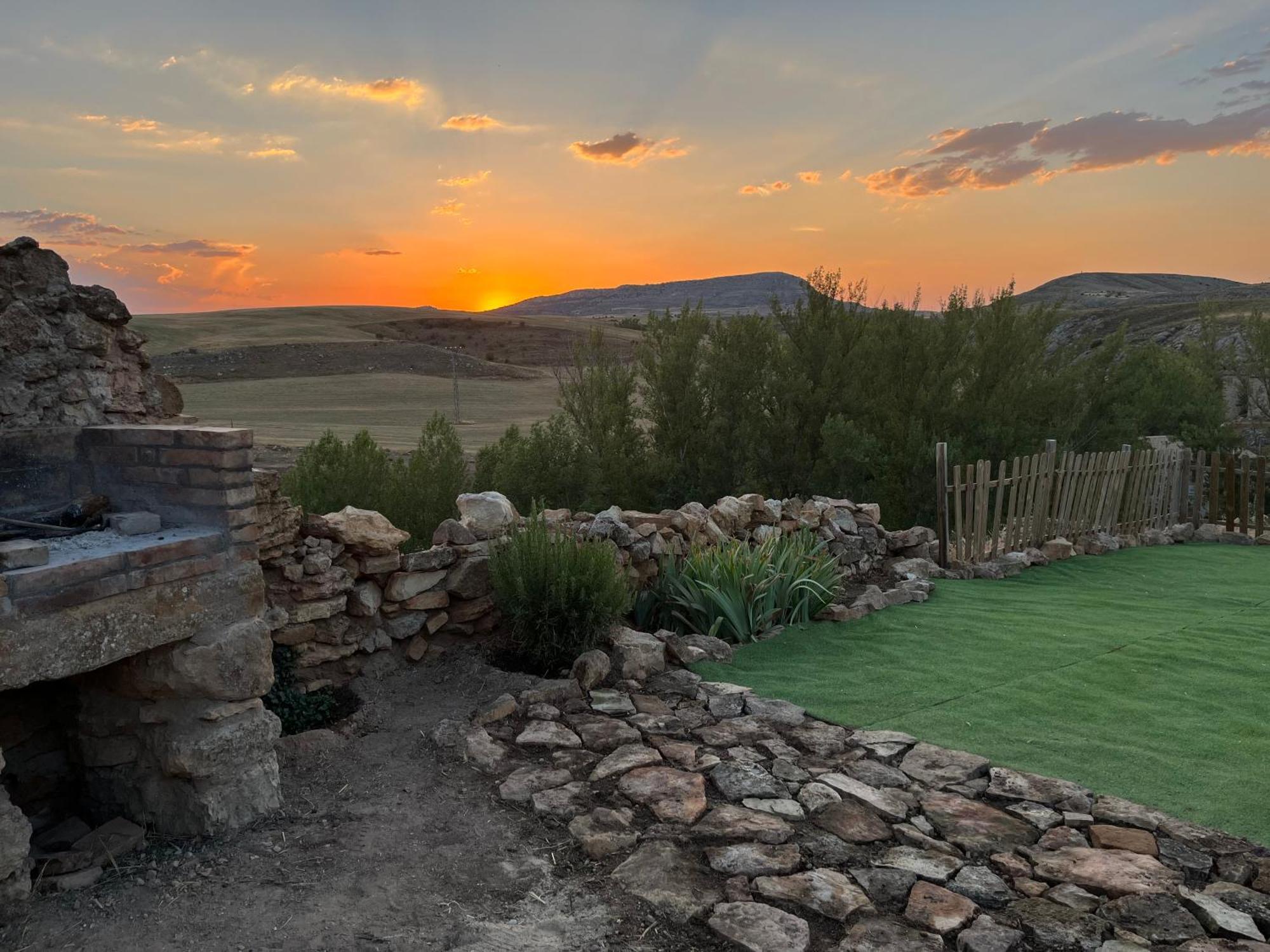 El Balcon De Reznos, Soria Villa Exterior photo